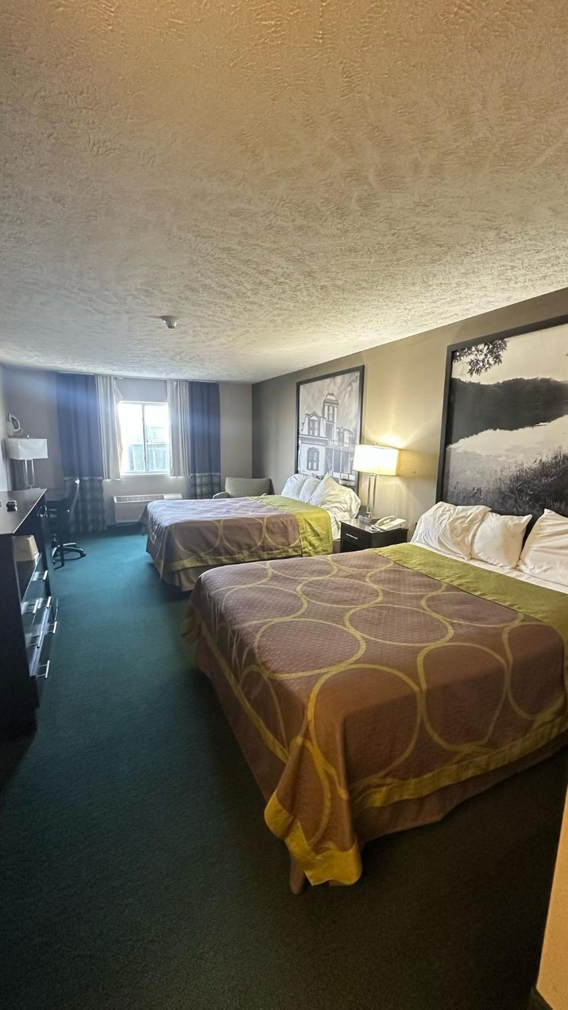 Burgundy Inn & Suites By Oyo El Paso Eksteriør billede